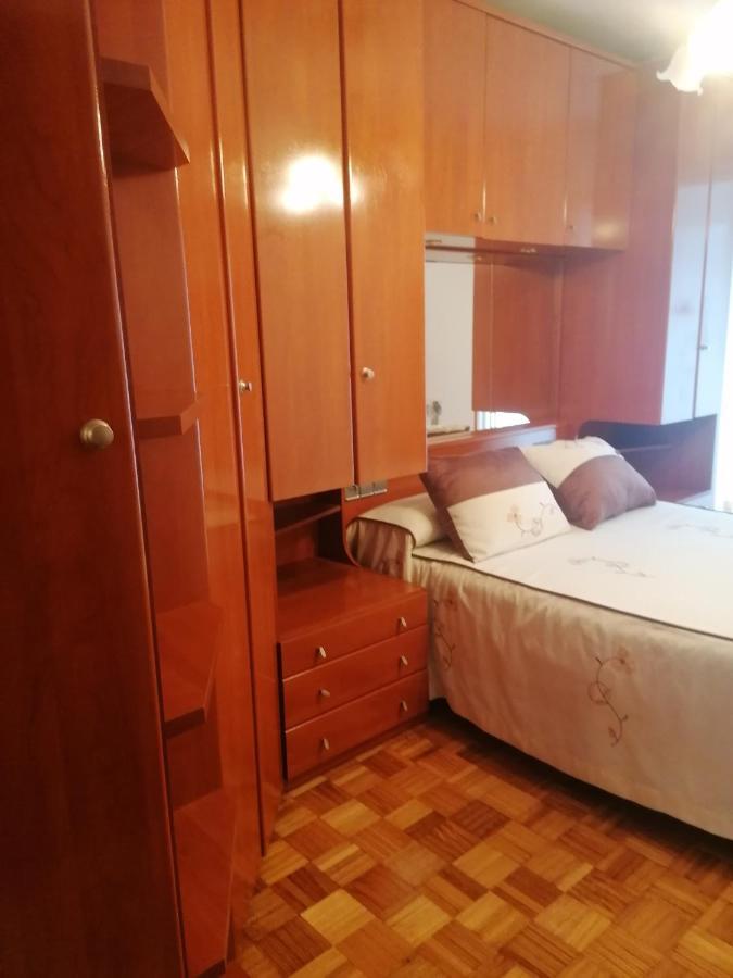 Alojamiento Nedymar Apartamento Oviedo Exterior foto