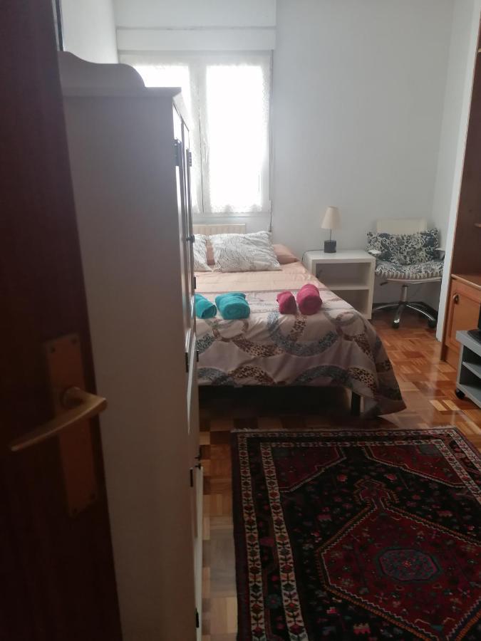 Alojamiento Nedymar Apartamento Oviedo Exterior foto